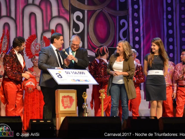 051-1-premios2017-tfg7pfh6