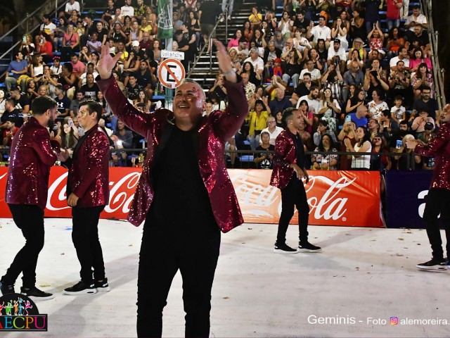 DESFILE-DE-CARNAVAL-021