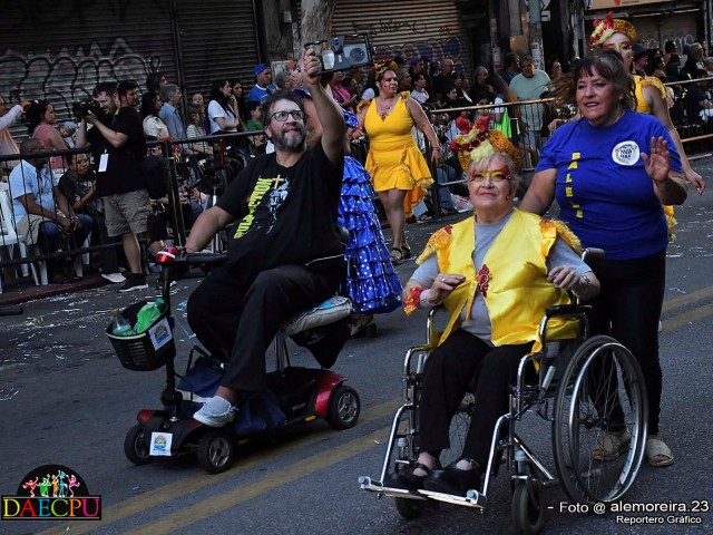 DESFILE_DE_CARNAVAL_021