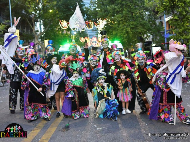 DESFILE_DE_CARNAVAL_037