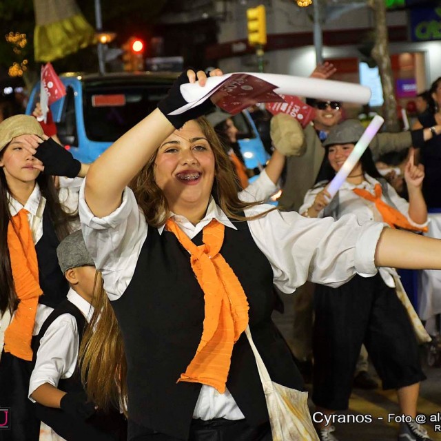 DESFILE_DE_CARNAVAL_212
