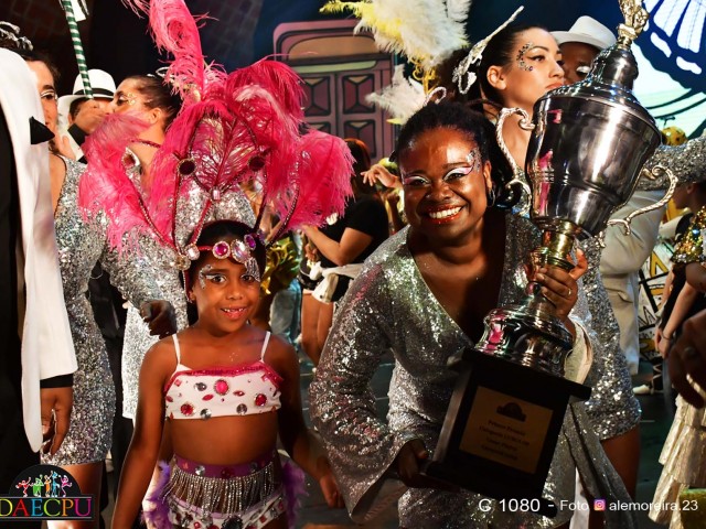 TEATRO-ENTREGA_DE_PREMIOS-01-1096