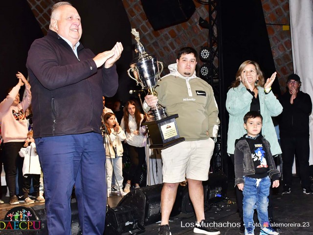 TEATRO-ENTREGA_DE_PREMIOS-01-1121