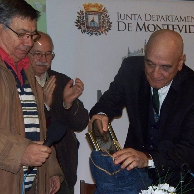 tn100_2000-635.JPG