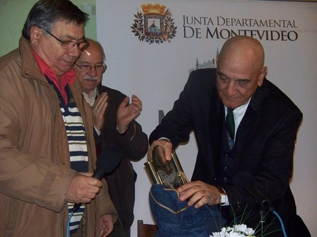 tn100_2000-635.JPG